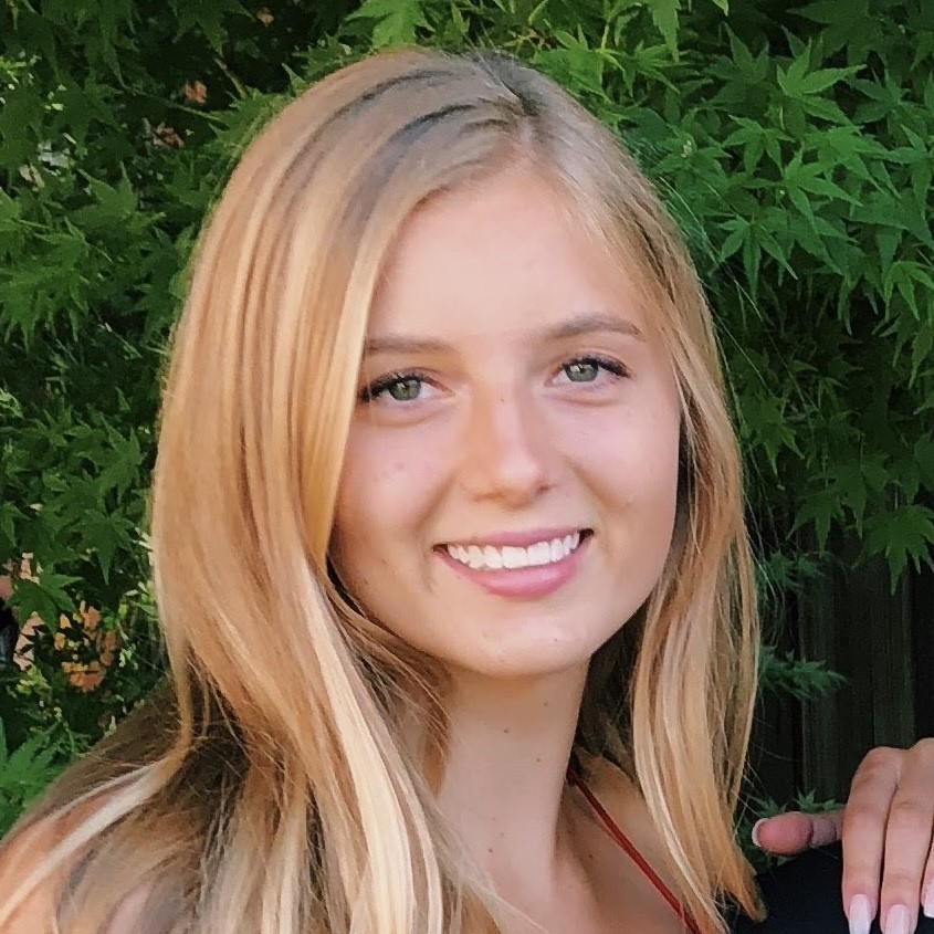 Photo of Julia Wood
